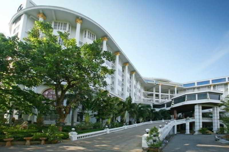 Hermitage Hotel Korat-Sha Nakhon Ratchasima Luaran gambar