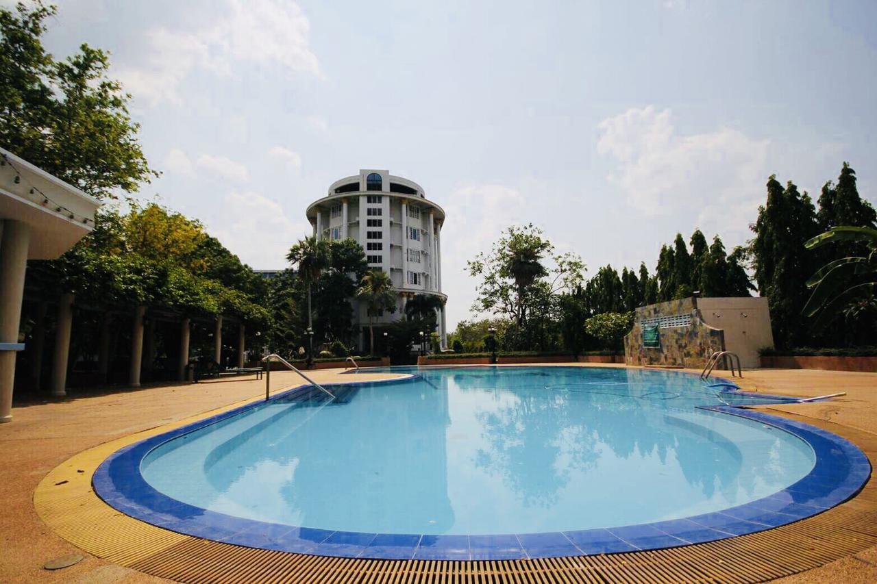 Hermitage Hotel Korat-Sha Nakhon Ratchasima Luaran gambar
